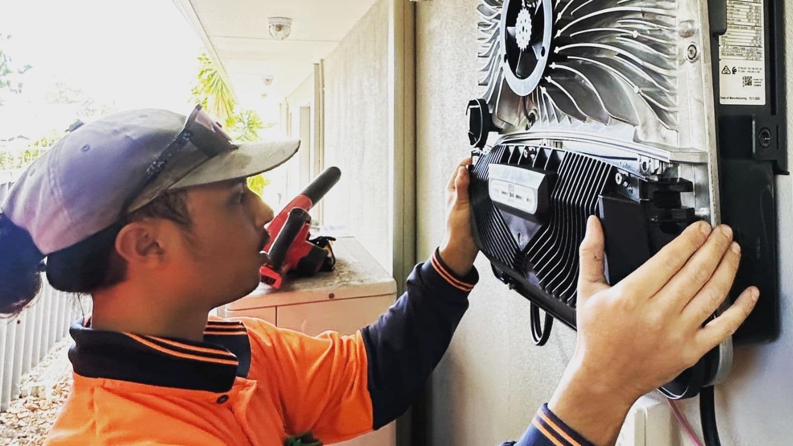Installer Bulletin: WA Fine Over Apprentices Directed to Test Live Circuits